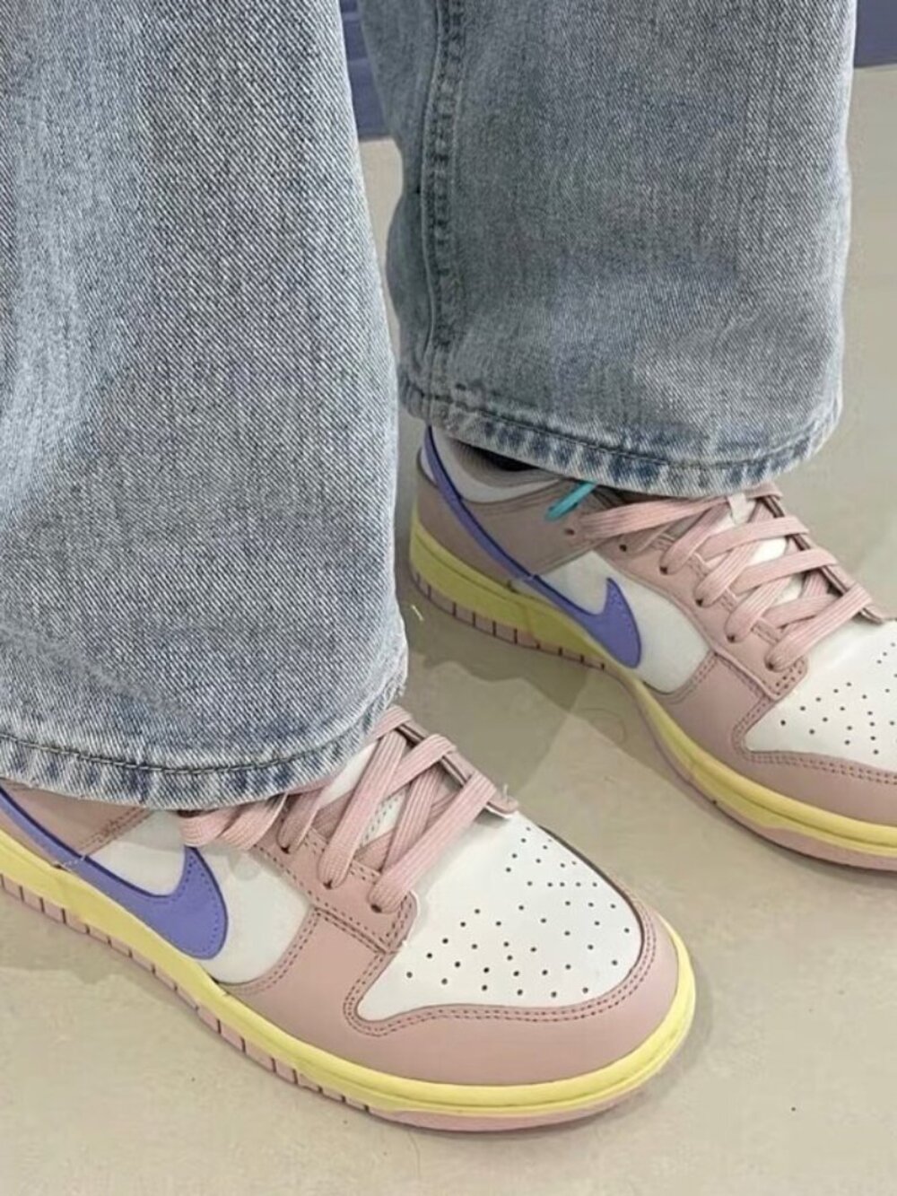 Nike Women's Oxford Pink Lavender Dunk Low Athletic Sneaker Size US 7.5